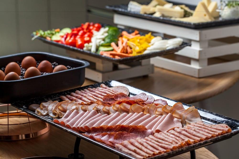 Arcotel Donauzentrum Wien Екстер'єр фото