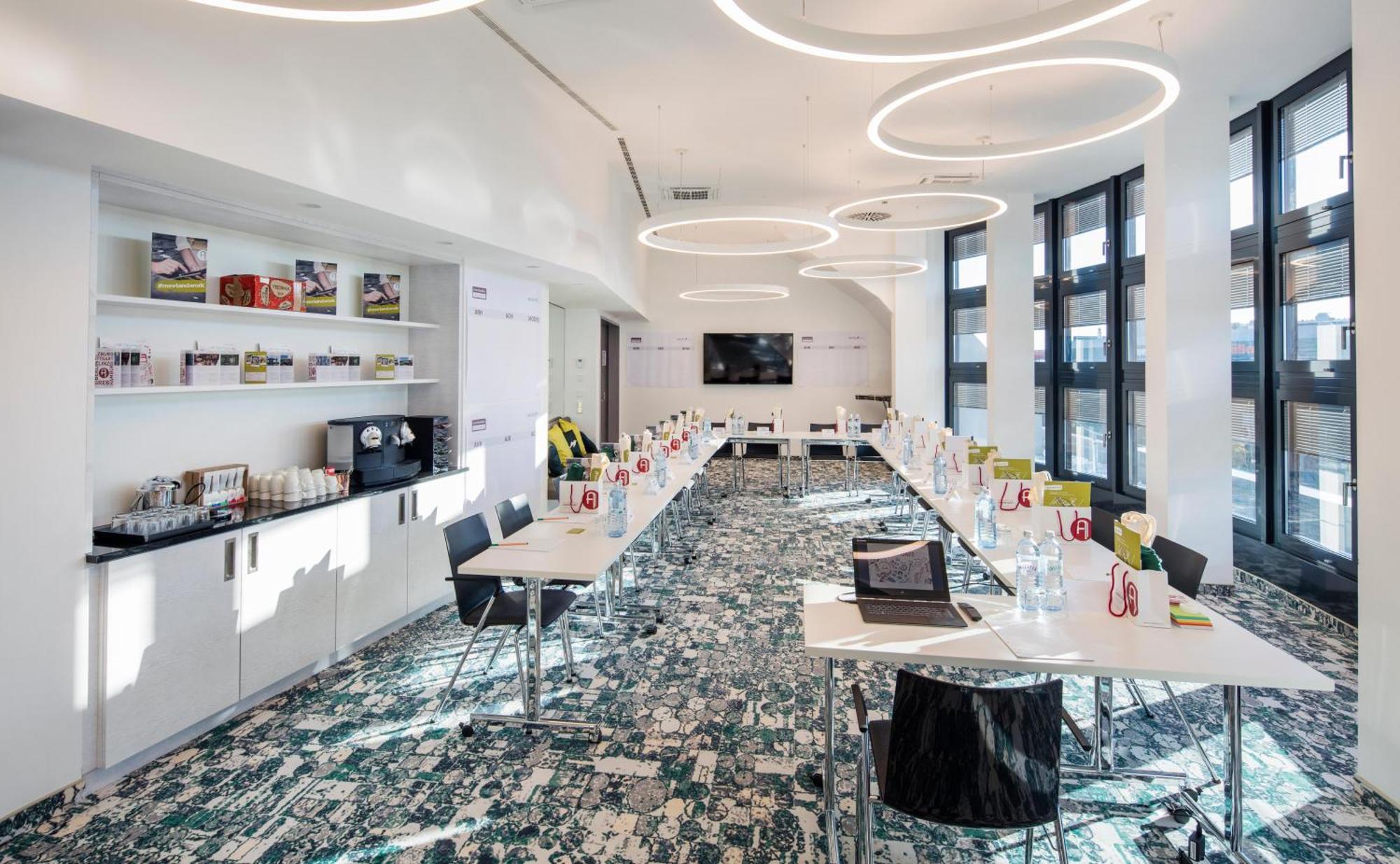 Arcotel Donauzentrum Wien Екстер'єр фото