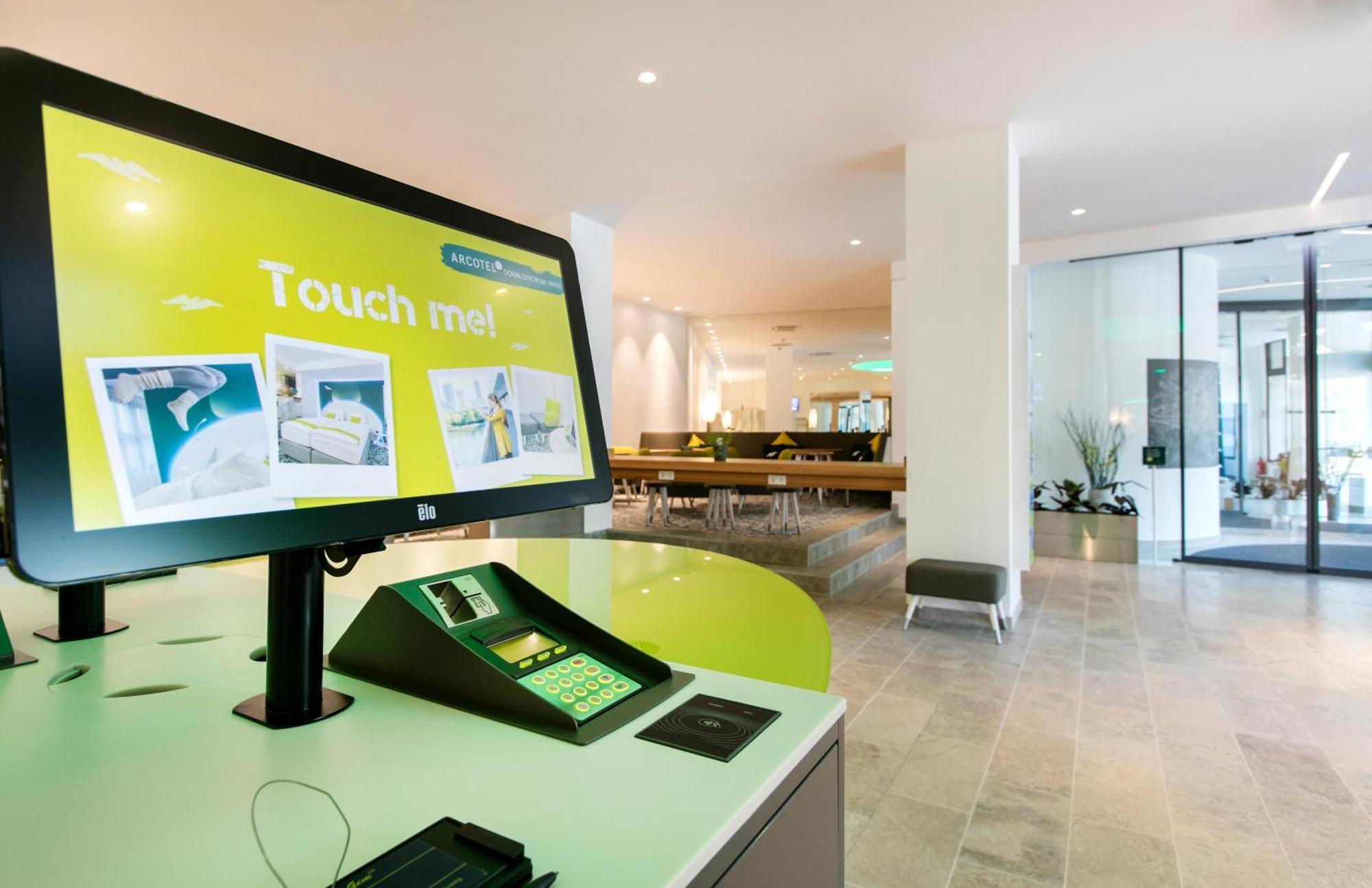 Arcotel Donauzentrum Wien Екстер'єр фото