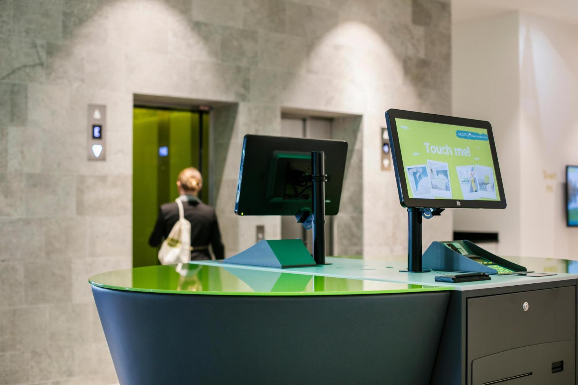 Arcotel Donauzentrum Wien Екстер'єр фото